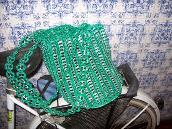 Bolsa com alça de ombro verde